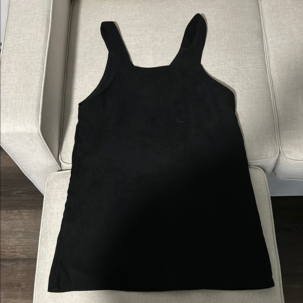 Chic Black Sleeveless Dress